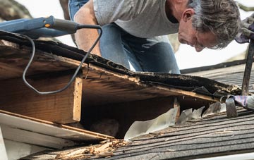 common causes of Maidensgrave fascia damage